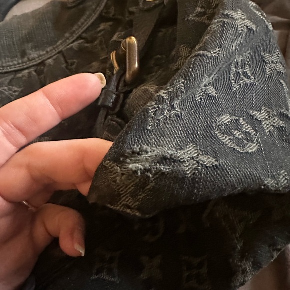 Louis Vuitton Neo Cabby - Picture 6 of 17